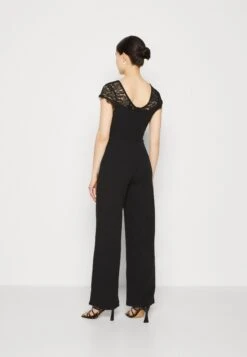 Wal G Cecillian V Neck - Jumpsuit - Black -Wal G 7e3af8ea3ac94aa0b28de146374ec14b scaled