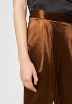 Wal G Charlie Trouser - Broek - Chocolate Brown -Wal G 819cf4a8193b49c4b5b4e927cdee019f scaled