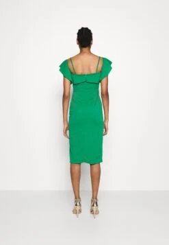 Zimmi Off Shoulder Midi Dress - Jerseyjurk - Leaf Green -Wal G 8692919350f44a1ebc39de1450eaceb8 scaled