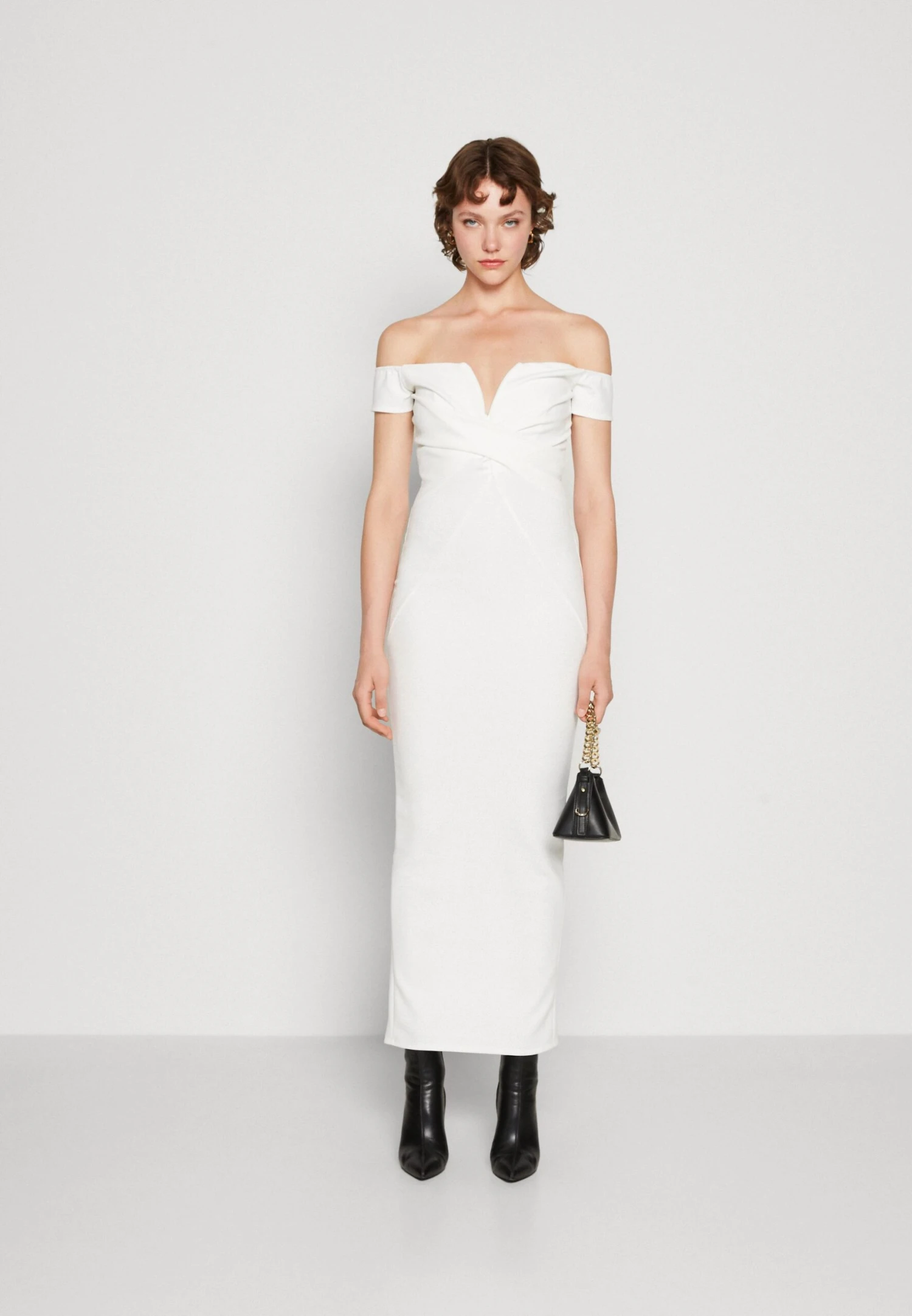 Wal G Elia Off Shoulder - Galajurk - White 2 Wal G Elia Off Shoulder - Galajurk - White - Afbeelding 2