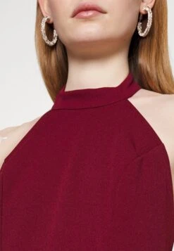 Wal G Yanny Halter Neck Bodycon - Galajurk - Berry Wine -Wal G 8988faf09af74fcfa74150221e5500e6 scaled