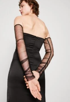 Wal G Tabitha Sleeve Maxi - Galajurk - Black -Wal G 8c389fd187c44961b0279c2bb587e066 scaled