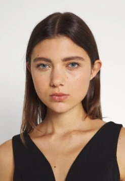 Wal G Harry Maxi Dress - Galajurk - Black -Wal G 8e66dea8fdc14ee9adfb63afe62b944f scaled