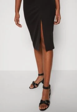 Wal G Cruise Midi Dress - Etui-Jurk - Black -Wal G 90f2919e08314800b6acab8fd2692fa5 scaled