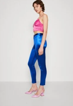 Wal G Ami Trouser - Broek - Electric Blue -Wal G 919ed057554b4786b83153ef70e00795 scaled
