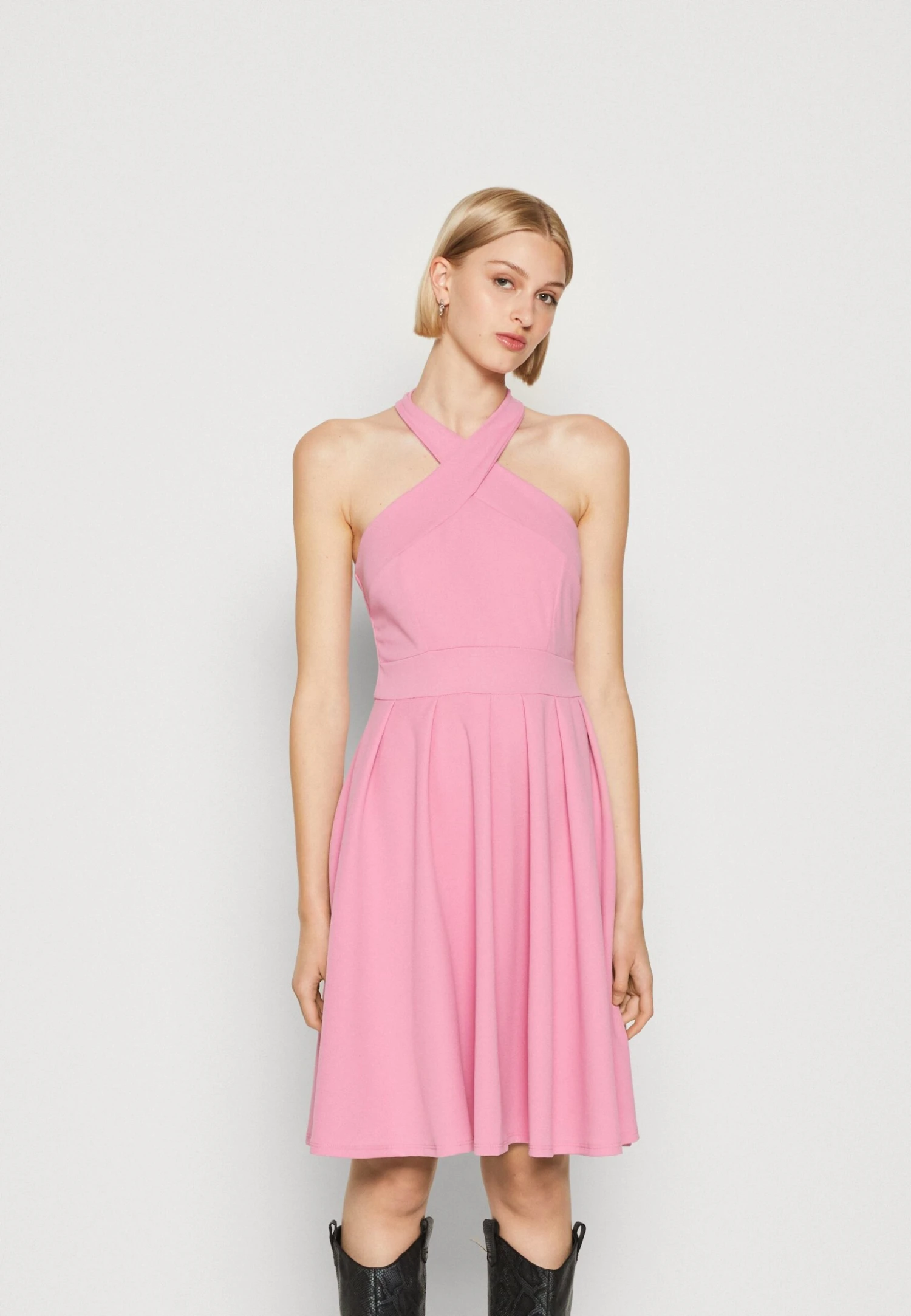 Wal G Nelly Cross Neck Skater - Jerseyjurk - Rose Pink 1 Wal G Nelly Cross Neck Skater - Jerseyjurk - Rose Pink