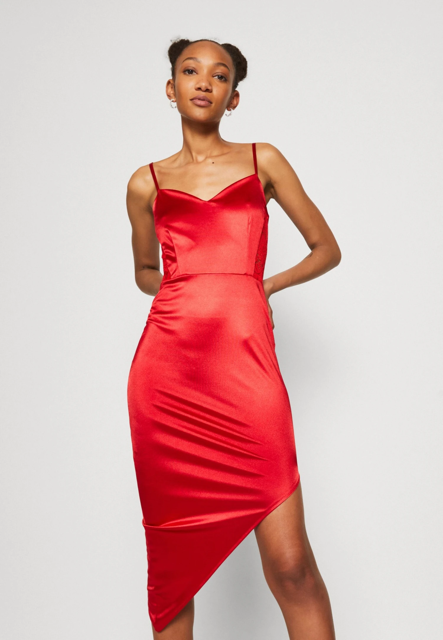 Wal G Archie Asymmetric Midi - Cocktailjurk - Red 4 Wal G Archie Asymmetric Midi - Cocktailjurk - Red - Afbeelding 4