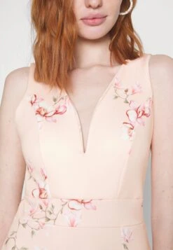 Wal G Wedding Alma V Neck Midi - Jerseyjurk - Light Pink -Wal G 9d9d7ad099b24b3db97c13a1cc9e9f1d scaled