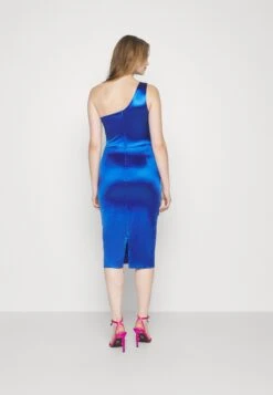 Wal G Elia - Cocktailjurk - Electric Blue -Wal G a697e259d3df4404b8a4ae69a4a3e555 scaled