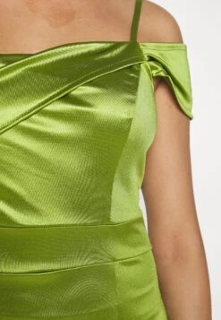 Wal G Peace Off Shoulder Midi - Cocktailjurk - Olive Green -Wal G aa4bf2c35e1549c68fb97d9a4a190e14 scaled