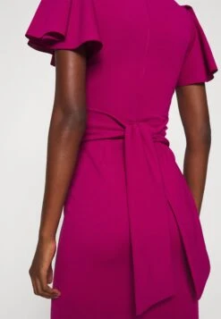 Tatiana Ruffle Sleeve Midi - Cocktailjurk - Raspberry -Wal G acebf823183541788c27cbe2327ee7a6 scaled