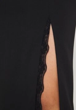 Wal G Harry Maxi Dress - Galajurk - Black -Wal G b20bf9732c34409ba8af7ee05d85e2d0 scaled