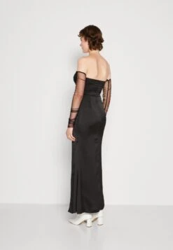 Wal G Tabitha Sleeve Maxi - Galajurk - Black -Wal G b361ec75ec9d41be94b3917d393aa825 scaled