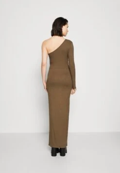 Wal G Party Ash One Shoulder Maxi - Jerseyjurk - Khaki Green 8 Wal G Party Ash One Shoulder Maxi - Jerseyjurk - Khaki Green -Wal G b5c9a20921cd4602a81a62de982f81d7 scaled