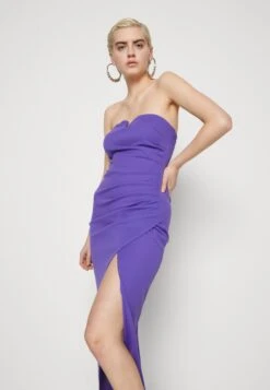 Wal G Gina V Neck Maxi - Jerseyjurk - Purple -Wal G b5cae0a11d62455f8373695c60fcbde0 scaled