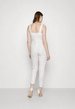 Wal G Print Contrast Plunge- Jumpsuit - White -Wal G ba4abc9b289b4e38adc9ecdde7b77a01 scaled