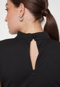 Bambinaroll Neck Midi Dress - Jerseyjurk - Black -Wal G bd909da1721e4a49b3e8c8a377461daf scaled