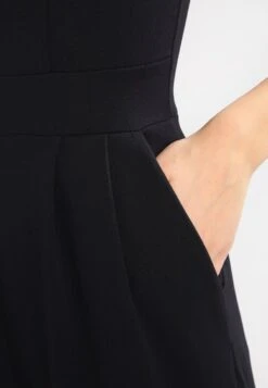 Wal G V Neck - Jumpsuit - Black -Wal G c007deb507cb4ee6b4eac76b6643f25e