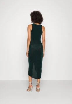 Wal G Shami Bodycon Midi - Jerseyjurk - Forest Green -Wal G c1aff6258b8f45479fd01ade93b10027 scaled