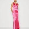 Wal G Nikita V Neck Maxi - Galajurk - Strawberry Pink