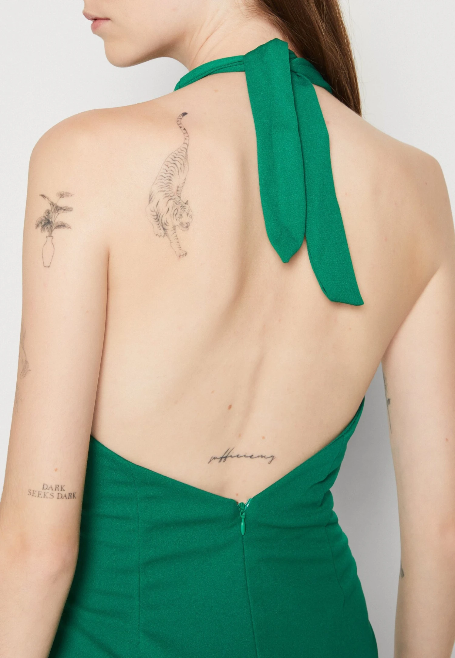 Wal G Jack Halter Neck Midi - Jerseyjurk - Leaf Green 6 Wal G Jack Halter Neck Midi - Jerseyjurk - Leaf Green - Afbeelding 6