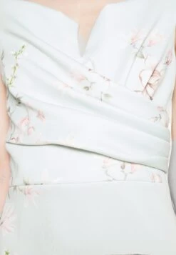 Wedding Kai V Neck Maxi - Galajurk - Sage Green 11 Wedding Kai V Neck Maxi - Galajurk - Sage Green -Wal G cb91ee99abb9495596968e1bbbefa5aa scaled