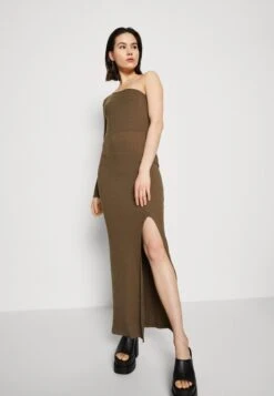 Wal G Party Ash One Shoulder Maxi - Jerseyjurk - Khaki Green 9 Wal G Party Ash One Shoulder Maxi - Jerseyjurk - Khaki Green -Wal G ceb1617ee5f44752bc8445a9b3f6aa62 scaled