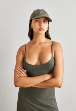 Wal G Sandy - Maxi-Jurk - Khaki Green