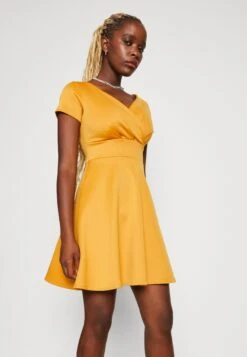 Wal G Wrap Dress - Jerseyjurk - Mango 9 Wal G Wrap Dress - Jerseyjurk - Mango -Wal G d074031ca7524b15856bd79c010d4b3d scaled