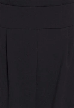 Sleeveless Plunge - Jumpsuit - Black -Wal G d49d9a999a4a4ac1b516568ec073e2b9 scaled