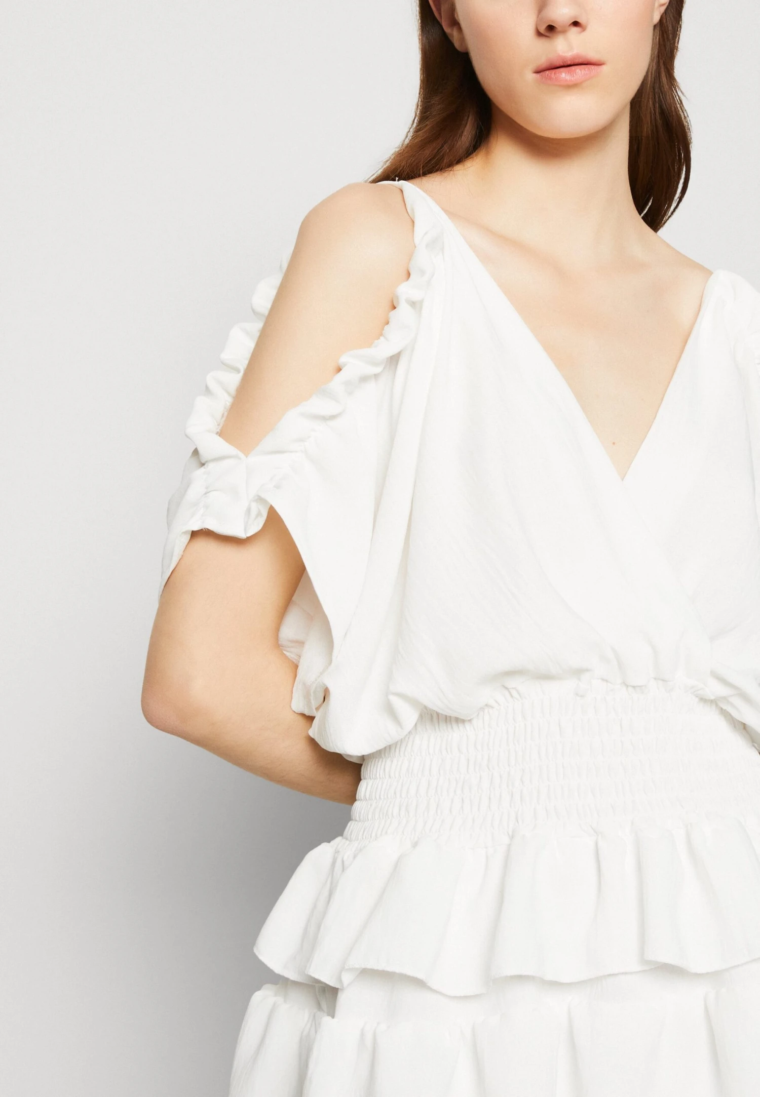 Wal G Cruise Collection Sanjila Ruffle Dress - Jurk - White 6 Wal G Cruise Collection Sanjila Ruffle Dress - Jurk - White - Afbeelding 6
