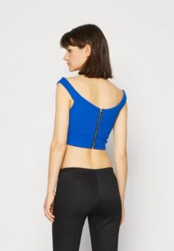 Wal G Valentines Heart Crop - Top - Electric Blue 8 Wal G Valentines Heart Crop - Top - Electric Blue -Wal G dfecdd4c492c48d0a2b38e71911d292e scaled