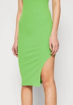 Wal G Cruise Collection Libby Strappy Midi Dress - Jerseyjurk - Leaf Green -Wal G e1f751127b3a4f80b9b6b4120d57216e scaled