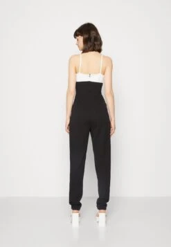 Wal G Janya Contrast - Jumpsuit - Black/White -Wal G e46ed779943f4b7980bfcfb9c9c3713a scaled