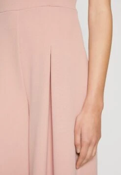 Wal G Nancy Off Shoulder - Jumpsuit - Blush Pink 11 Wal G Nancy Off Shoulder - Jumpsuit - Blush Pink -Wal G e590ff1fd846478595fd9b7981dbdbc1 scaled