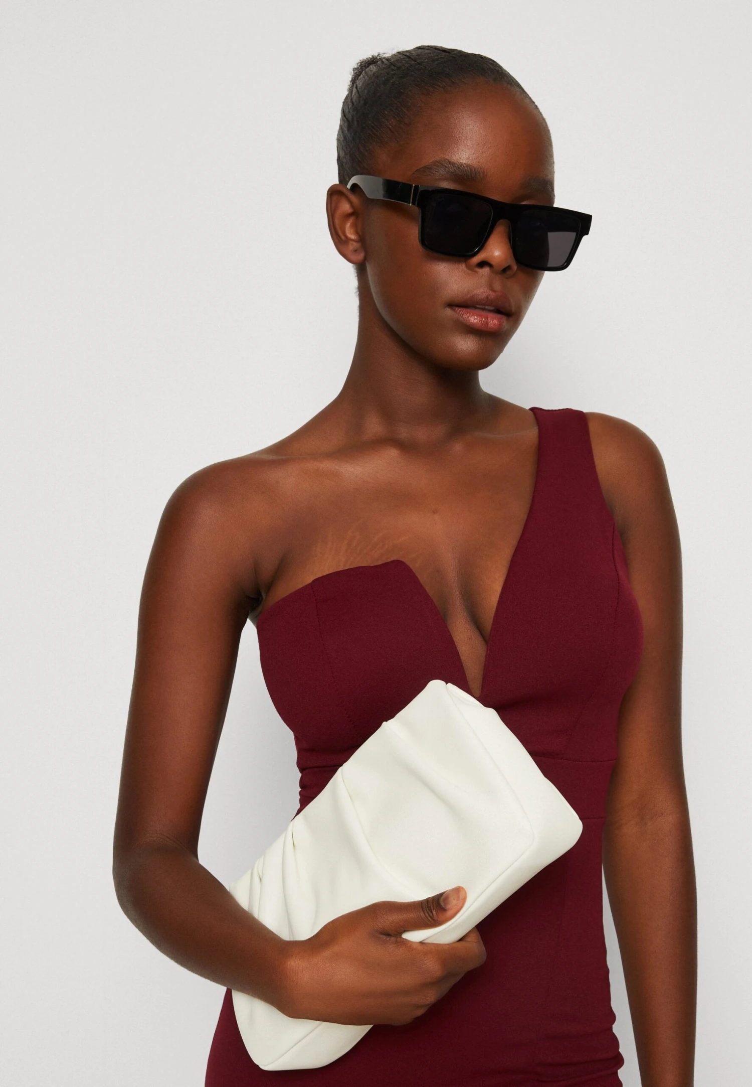 Wal G Soya One Shoulder Maxi Dress - Jerseyjurk - Berry Wine 4 Wal G Soya One Shoulder Maxi Dress - Jerseyjurk - Berry Wine - Afbeelding 4