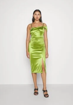 Wal G Peace Off Shoulder Midi - Cocktailjurk - Olive Green -Wal G e62fc79aaaab4a0c941a5386759d1479 scaled