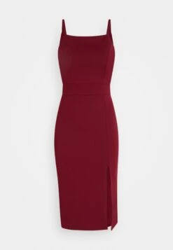 Wal G Strappy Square Neck Midi Dress - Etui-Jurk - Berry Wine -Wal G ed7946a7e7294d0380496658eb6dbf7e scaled