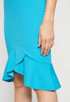 Wal G Chrissy Ruffle Midi - Jerseyjurk - Mediterranean Blue 11 Wal G Chrissy Ruffle Midi - Jerseyjurk - Mediterranean Blue -Wal G ee4d5f5ae07a47abaa78adeb8d9c7d89 scaled