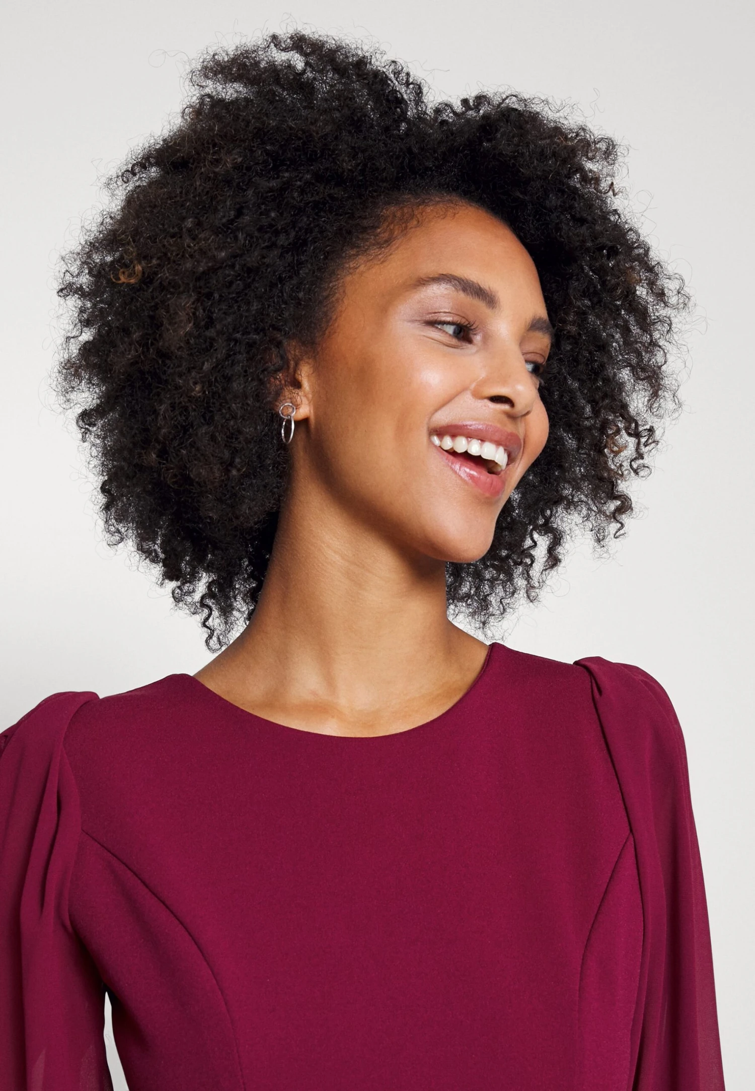 Kat Sleeve Dress - Cocktailjurk - Berry Wine 4 Kat Sleeve Dress - Cocktailjurk - Berry Wine - Afbeelding 4