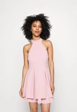 Cheryl Halter Neck Skater Dress - Cocktailjurk - Blush Pink -Wal G f7b3eb17c4d64d4890d43d49309b3368 scaled