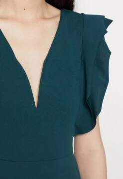 Wal G Lucia V Neck Frill Sleeve Skater Dress - Cocktailjurk - Forest Green -Wal G f857eeffcdc84859b6e3abdbb7f69395 scaled