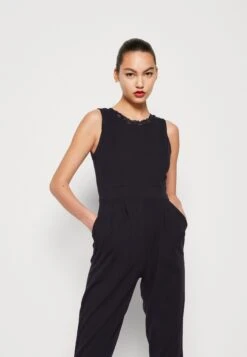 Wal G Dayna Straight Leg - Jumpsuit - Navy Blue -Wal G fdf77f1a5981453b95bf3b67d0d0d18c scaled