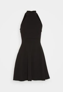 Wal G Annie Halter Skater - Jerseyjurk - Black -Wal G fe7f99c2c7ae42a387e9d8ec0090e615 scaled